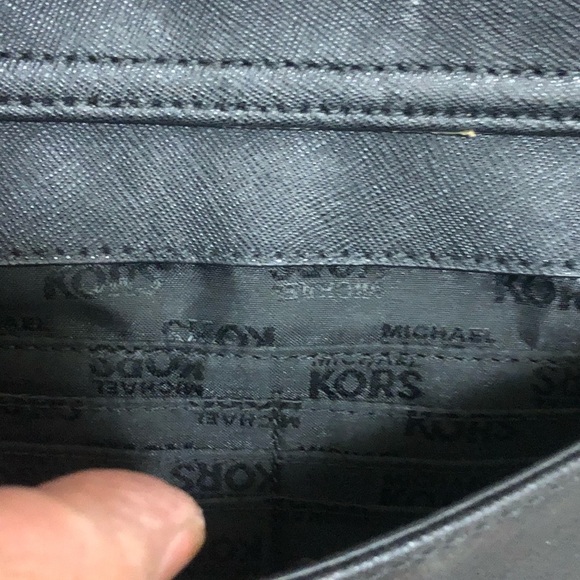 Michael Kors elegant bag with good conditions - Picture 12 of 16